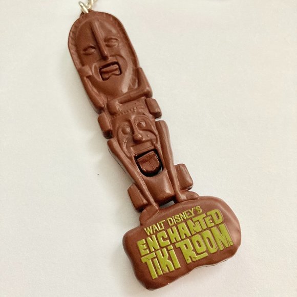 Disney World Enchanted Tiki Room Keychain Purse Charm Zipper Pull Disneyana - Picture 1 of 10